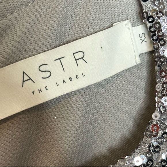 ASTR the Label Structured Padded Silver Gray Sequin Mini Cocktail Dress| XS - Picture 8 of 9